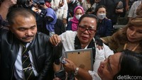 Sambo dinyatakan bersalah melanggar Pasal 340 KUHP juncto Pasal 55 ayat 1 ke-1 KUHP. Sambo juga dinyatakan bersalah melanggar Pasal 49 juncto Pasal 33 Undang-Undang nomor 19 Tahun 2016 tentang Informasi dan Transaksi Elektronik juncto Pasal 55 ayat 1 ke-1 KUHP.
