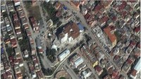 Kombinasi gambar satelit menunjukkan rumah sakit sebelum gempa bumi di Antakya, Turki, 22 Desember 2022 (atas), dan rumah sakit yang sama hancur setelah gempa bumi di Antakya, Turki, 9 Februari 2023. Satellite image copyright 2023 Maxar Technologies/Handout via REUTERS.