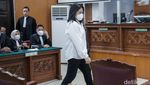 Giliran Putri Candrawathi Jalani Sidang Vonis