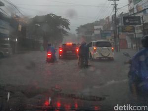 Prediksi Cuaca di Sulsel Hari Ini 1 November: Siang-Sore Hujan, Waspada Banjir-Longsor!