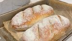 Keren! Penyanyi NIKI Sukses Bikin Roti Baguette Sendiri