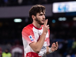 Napoli Juara Liga Italia, Kvaradona Dibilang Mirip Best dan CR7