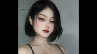 Layla Chan naik saat cosplay jadi Vermeil dari Kinsou No Vermeil. (Foto: dok Instagram)
