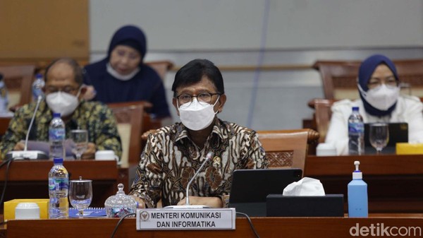 Menkominfo-Komisi I DPR Bahas Perubahan UU ITE