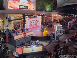 Momen Para Ladies Bigetron Era Angkat Piala MWI Mobile Legends 2023