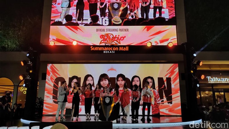 Mobile Legends Women's Invitational (MWI) 2023 akhirnya resmi berakhir. Bigetron Era membantai GPX Basreng di final, dan jadi juara MWI Mobile Legends 2023.
