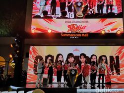 Momen Para Ladies Bigetron Era Angkat Piala MWI Mobile Legends 2023