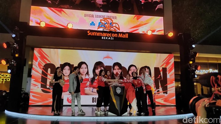 Mobile Legends Womens Invitational (MWI) 2023 akhirnya resmi berakhir. Bigetron Era membantai GPX Basreng di final, dan jadi juara MWI Mobile Legends 2023.