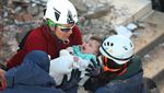 Momen Haru Penyelamatan Anak-anak Korban Gempa Turki