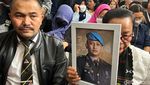 Momen Ibunda Bawa Foto Yosua di Sidang Vonis Ferdy Sambo