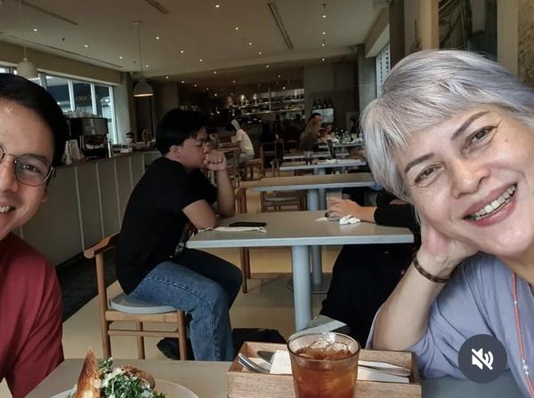Momen Kulineran Irma Hutabarat, Aktivis yang Dukung Ibu Brigadir J