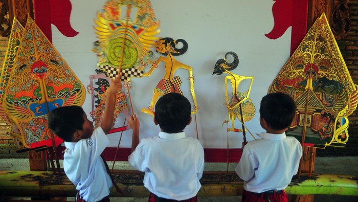 Sejumlah siswa SD Negeri 2 Langon Jepara mengikuti 