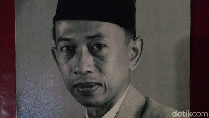 Mr. Raden Samsoedin, Wali Kota pertama Kota Sukabumi
