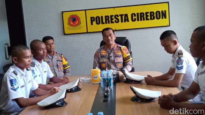 Para pelajaran yang gagalkan aksi pencurian di Cirebon