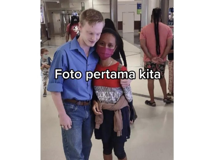 Pasangan beda negara viral di media sosial. Kisah wanita asal Kupang, NTT bernama Christy menjalin hubungan dengan pria asal Amerika Serikat, Dakota.