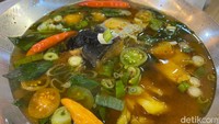 Selain pempek, bisa juga menemukan menu pindang khas Palembang dengan kuah segar. Foto: detikcom
