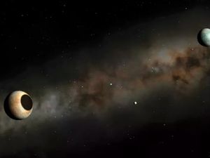 Bulan di Pluto Retak, Mungkin Bukti Ada Lautan Beku