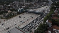 Sejak jalan Tol Cijago Seksi 3A Kukusan-Krukut tersambung dan beroperasi dengan jalan Tol Desari, arus kendaraan yang melintas di Tol Desari terpantau padat hingga terjadi kemacetan saat jam berangkat kerja.