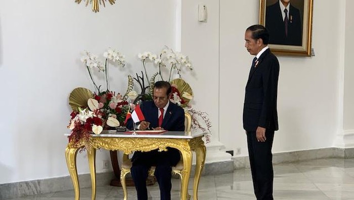 Presiden Joko Widodo (Jokowi) menerima kunjungan Perdana Menteri (PM) Timor Leste, Taur Matan Ruak, di Istana Kepresidenan Bogor, Jawa Barat, Senin (13/2/2023).