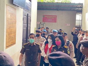 Hakim: Sangat Tak Masuk Akal Dalih Korban Kekerasan Seksual Putri Candrawathi