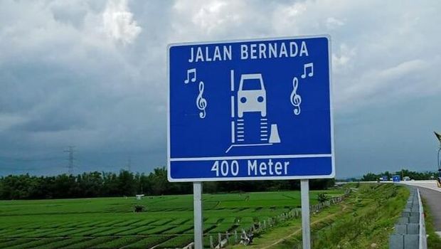 Salah satu jalan tol di Indonesia punya fitur yang sangat unik, yaitu jalan yang bisa bernyanyi alias singing road. (Dok. BPTJ)
