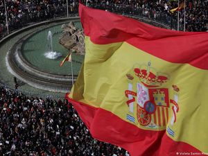 Tenaga Kesehatan di Madrid Demo Massal, Tuntut Perbaikan Perawatan Kesehatan