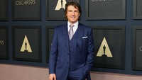 Gaya Tom Cruise yang gagah! (Foto: WireImage/Monica Schipper)