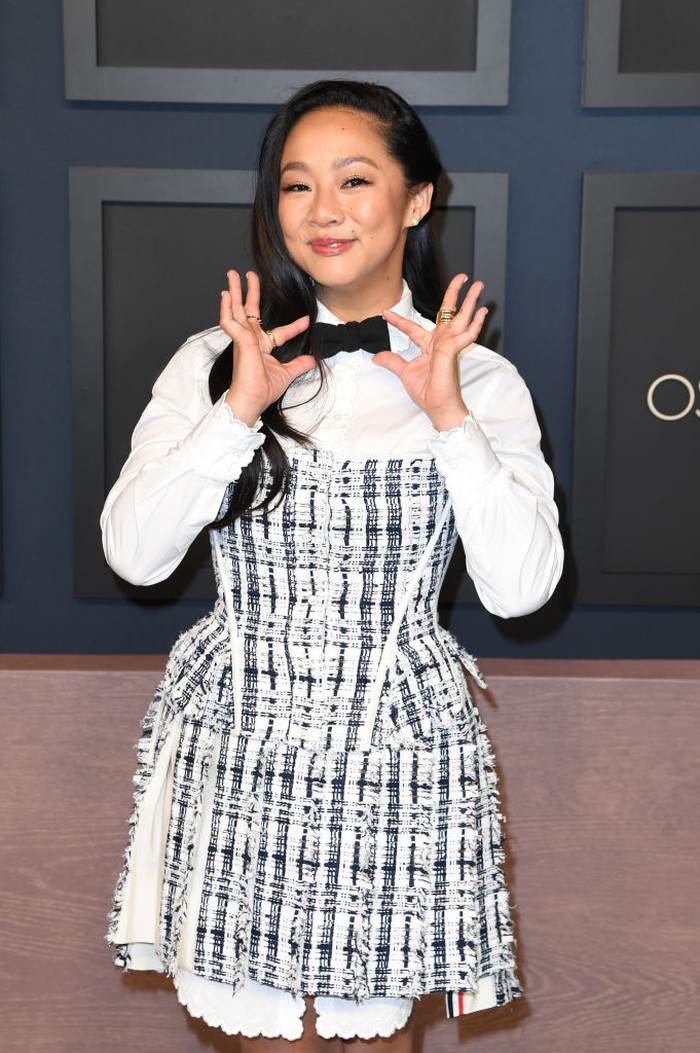 Stephanie Hsu menghadiri acara makan siang tahunan nominee Oscar di The Beverly Hilton, Beverly Hills, California, pada 13 Februari 2023.
