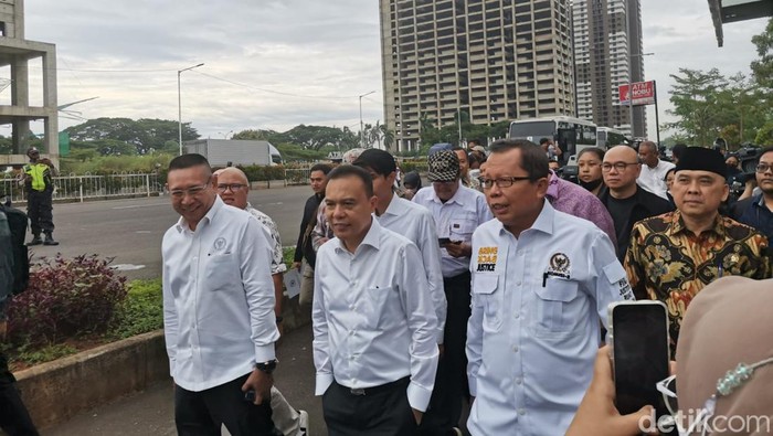 18 Anggota DPR Lintas Komisi ‘Grebek’ Meikarta
