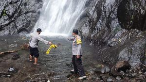 Warga Asal Surabaya Tewas Tertimpa Longsor di Air Terjun Sedudo Nganjuk