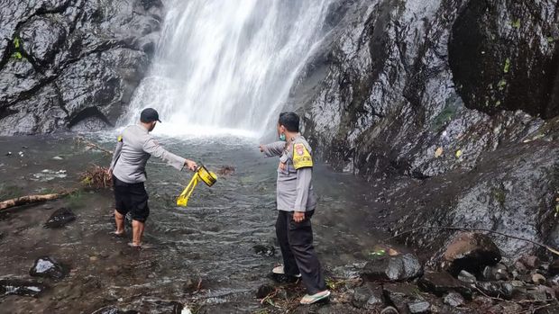 air terjun sedudo