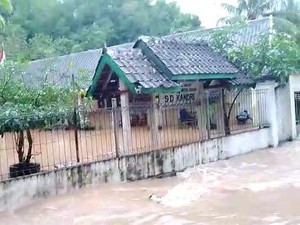 Sejumlah Sekolah di Girisubo Gunungkidul Kebanjiran