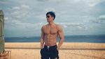 10 Potret Awet Muda Chuando Tan di Usia 56 Tahun, Sugar Daddy Banget!
