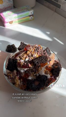 Kreasi es krim mahal Rp 14 juta