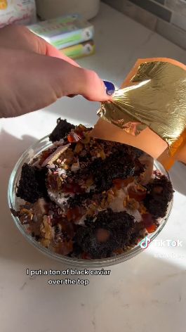 Kreasi es krim mahal Rp 14 juta
