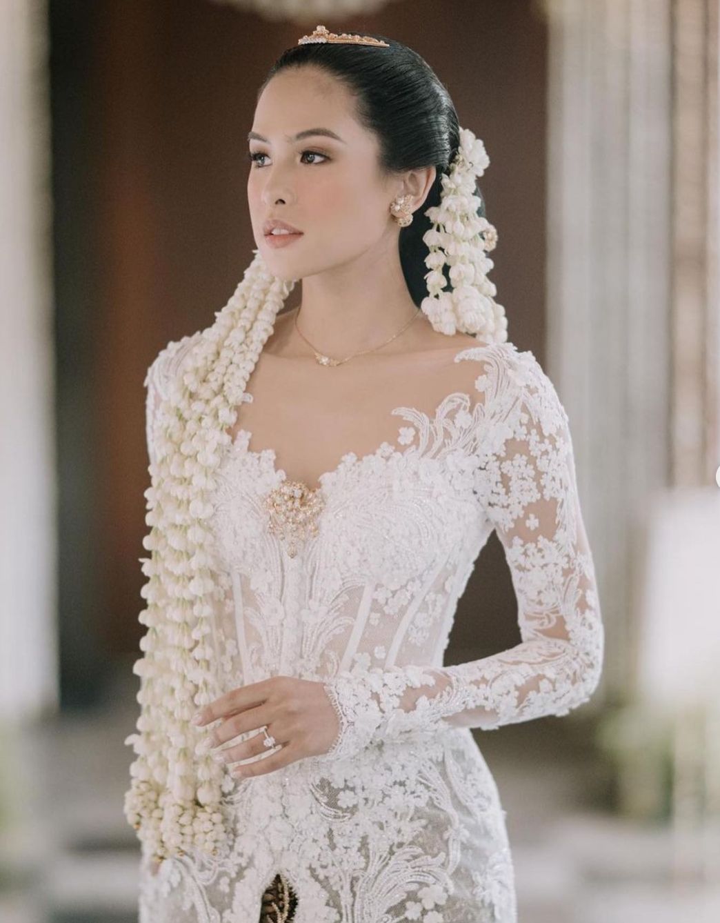 Inspirasi Gaya Pengantin Jawa Tanpa Paes