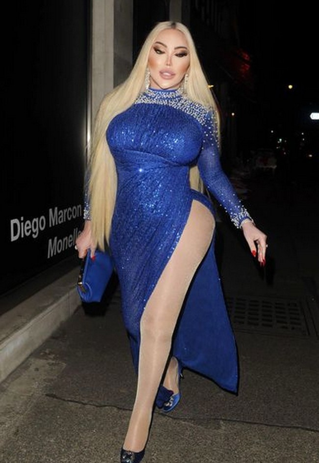 Ini adalah mimpi untuk menjadi ibu dan memiliki perut hamil dan mengetahui bahwa aku dapat memiliki keturunan, ungkap transgender asal Brasil tersebut, seperti dikutip dari Daily Mail. Foto: dok. Instagram/@jessicaalvesuk