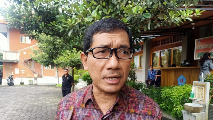 Kepala Bapenda Kota Denpasar, I Gusti Ngurah Edi Mulya ketika ditemui di SMPN 2 Denpasar, Jalan Gunung Agung No. 112 Denpasar, Bali pada Selasa (14/2/2023).