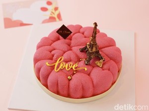 Uniknya Kue Valentine di Surabaya Berhiaskan Menara Eiffel-Cincin Berlian