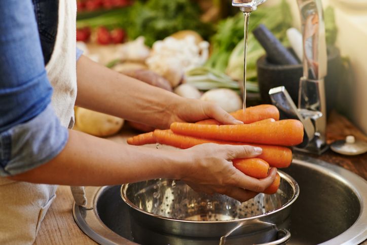 Rutin Konsumsi 7 Makanan Ini Agar Penglihatan Lebih Tajam