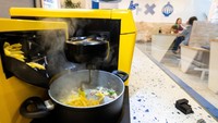 Butuh tujuh tahun bagi mitra Bujas untuk mengubah ide menjadi kenyataan dan membuka restoran tahun lalu, setelah berinvestasi lebih dari 1 juta euro ($1,07 juta) atau sekitar Rp 16 miliar.  