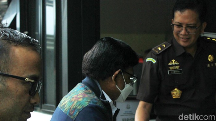 Menkominfo Johnny G Plate memenuhi panggilan Kejagung hari ini. Johnny akan diperiksa sebagai saksi kasus dugaan korupsi penyediaan infrastruktur BTS 4G dan infrastruktur pendukung paket 1, 2, 3, 4, dan 5 Bakti Kominfo 2020-2022.