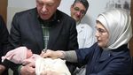 Momen Presiden Erdogan Kunjungi Korban Gempa di RS Istanbul