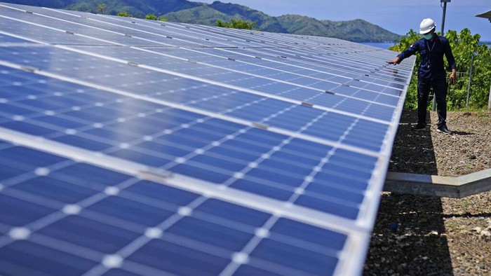 Saat ini Indonesia sedang mengembangkan energi baru terbarukan (EBT). Pengembangan EBT sejalan dengan program pemerintah untuk mencapai target nol emisi karbon.