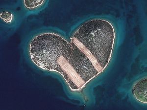 Pulau Cinta, Tempat Pesta Beyonce-Michael Jordan di Kroasia Dijual!