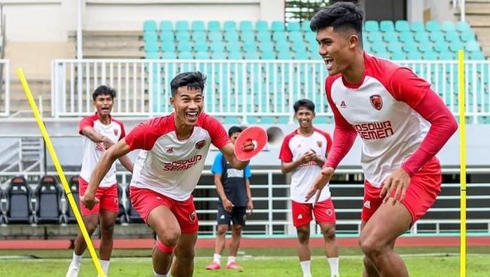 Striker PSM Makassar Ramadhan Sananta onfire menghadapi Persib Bandung di Stadion Pakansari, Cibinong, Bogor.