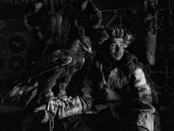 Karya Dramatis Jawara Kontes Foto Hitam Putih