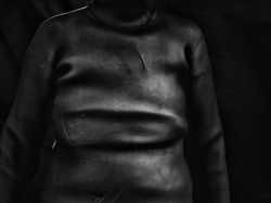 Karya Dramatis Jawara Kontes Foto Hitam Putih