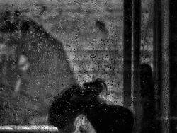 Karya Dramatis Jawara Kontes Foto Hitam Putih