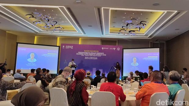 UNESCO Creative City Network, Deputi Bidang Pengembangan Destinasi dan Infrastruktur Kemenparekraf, Fransiskus Xaverius Teguh dan Ketua Harian Komisi Nasional Indonesia untuk UNESCO (KNIU), Itje Chodidjah